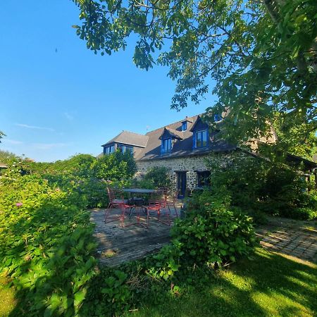 Maison En Pierre Dans Son Nid De Verdure Roz-Landrieux Екстериор снимка