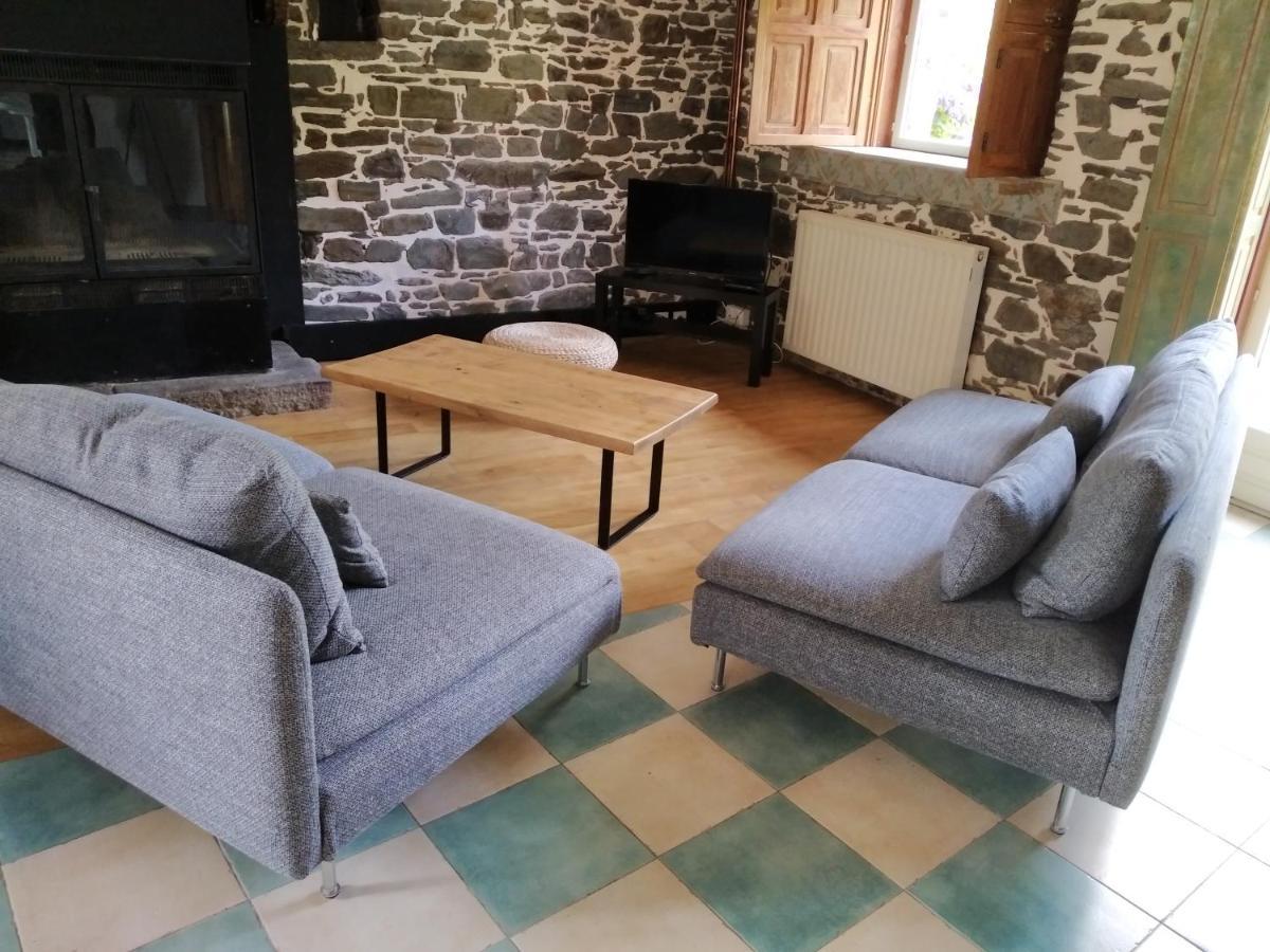 Maison En Pierre Dans Son Nid De Verdure Roz-Landrieux Екстериор снимка