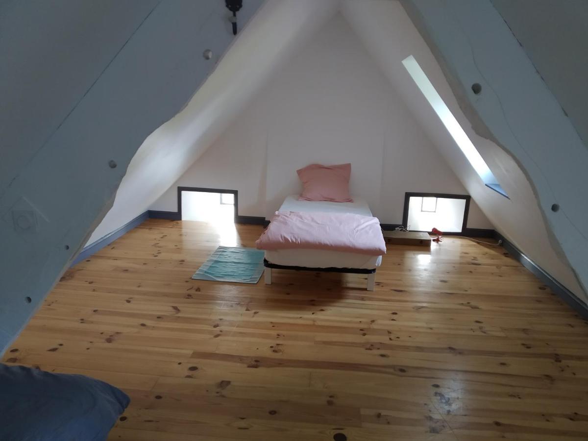 Maison En Pierre Dans Son Nid De Verdure Roz-Landrieux Екстериор снимка