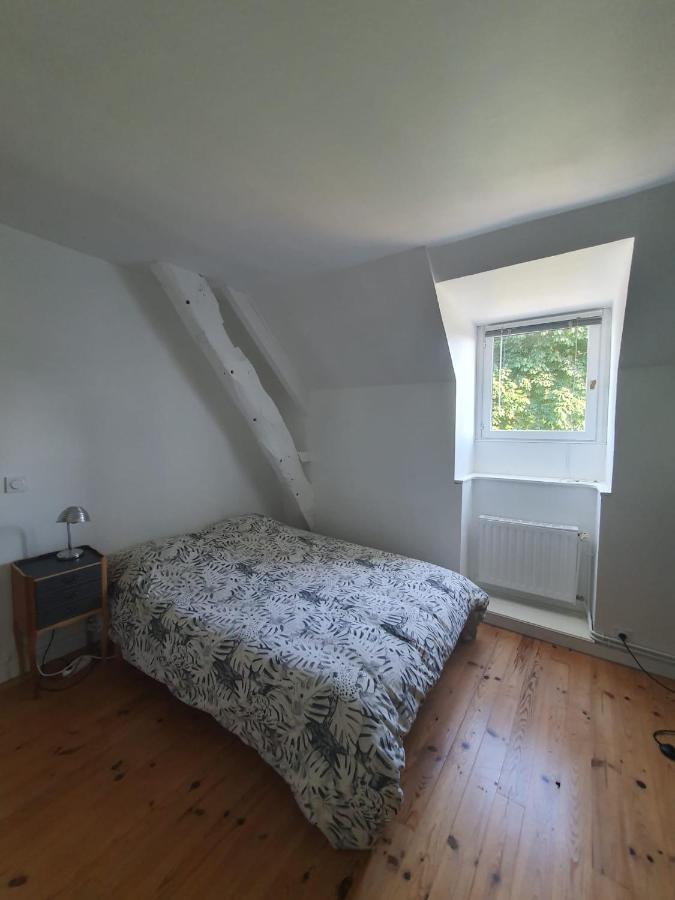 Maison En Pierre Dans Son Nid De Verdure Roz-Landrieux Екстериор снимка